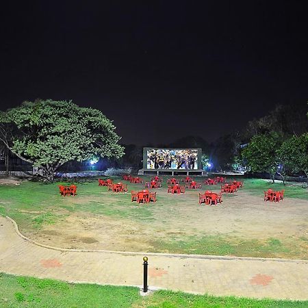 Royal Club Chennai Exterior foto